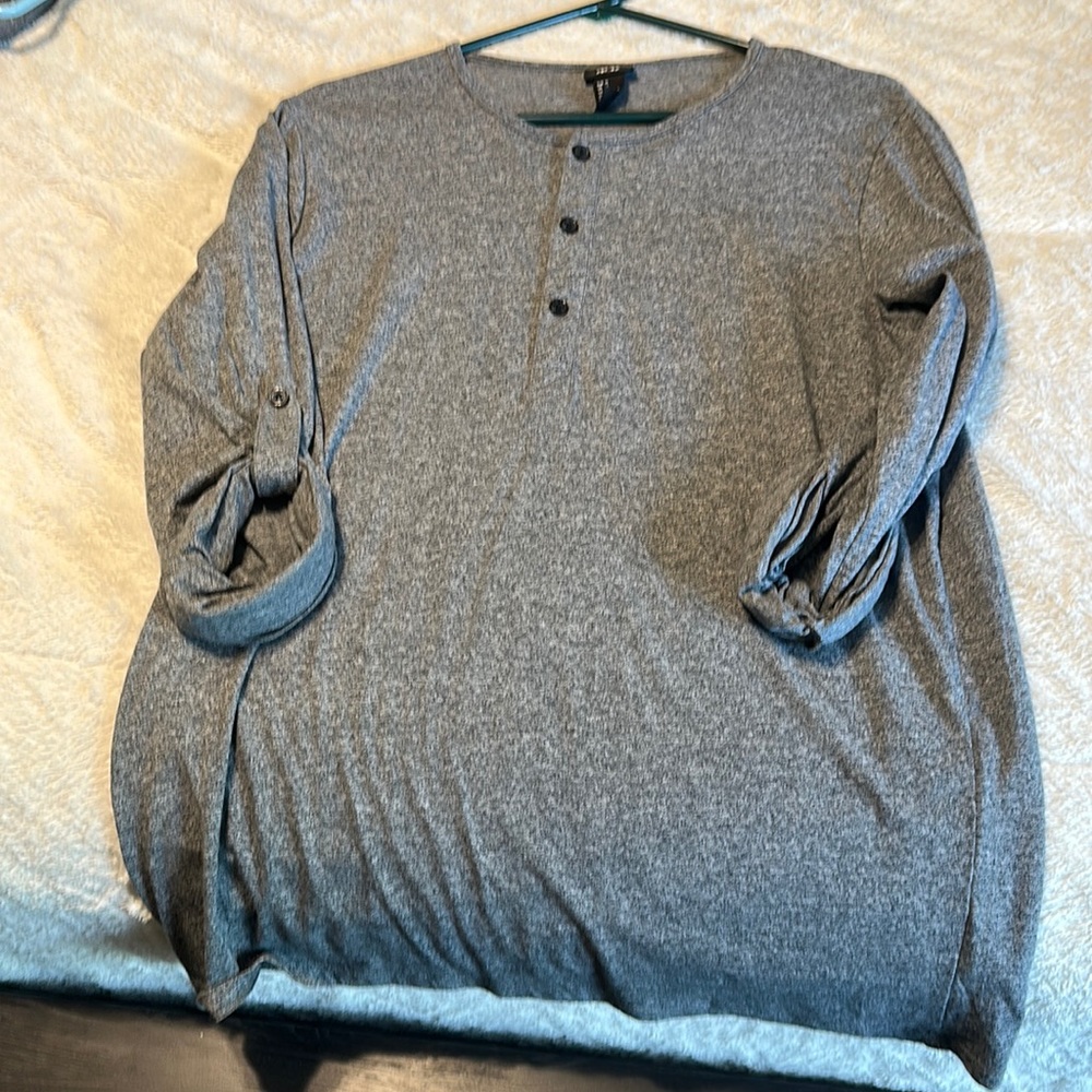 3/4 sleeve tee